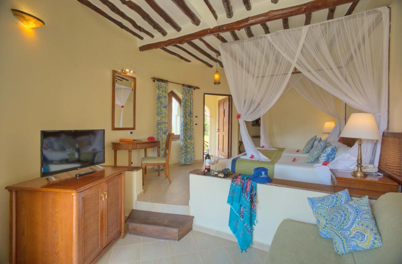 קיוונגווה Sultan Sands Island Resort & Spa מראה חיצוני תמונה